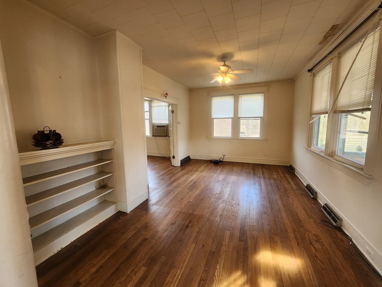 19514 King William Road - Photo 2 of 3