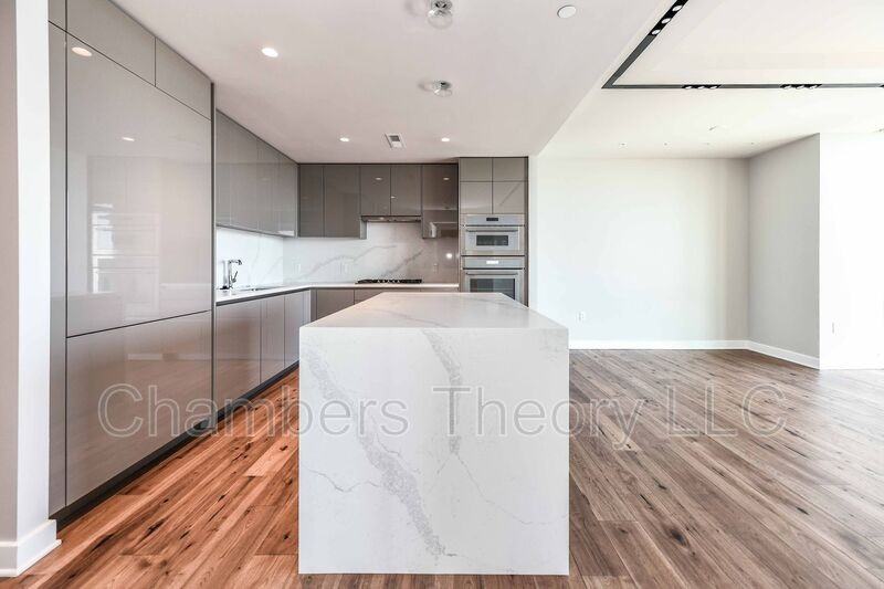 1781 N Pierce St #1604 - Photo 4 of 50