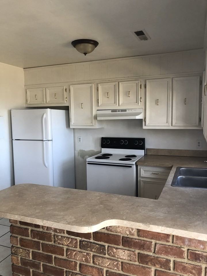 3601 Yellow Mountain Road - Photo 2 of 3