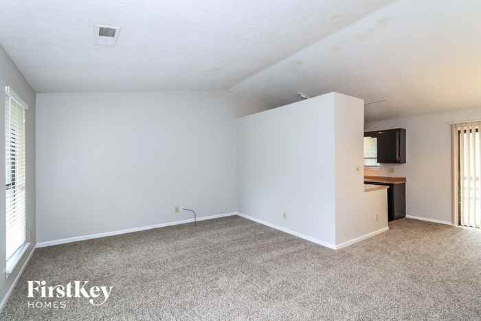 3406 Deshong Dr - Photo 3 of 15