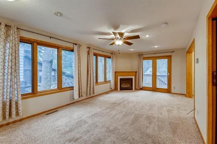 2110 W 106th St - Photo 2 of 12