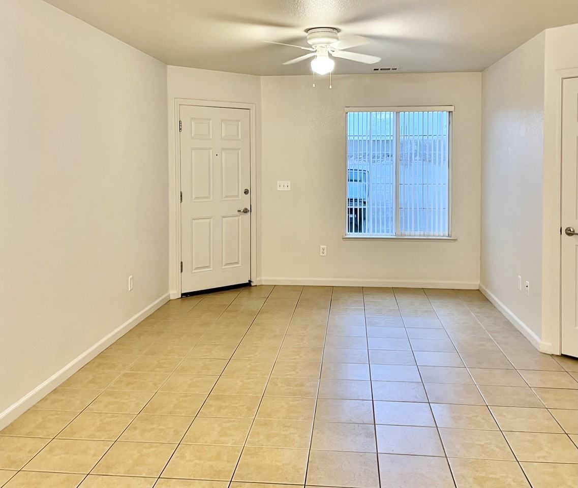 445 Pearl Pl #1 - Photo 3 of 12