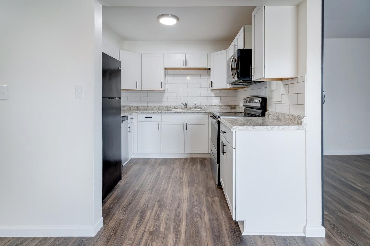 1026 Adams Avenue-2A - 1Unit 2A #1 - Photo 5 of 17