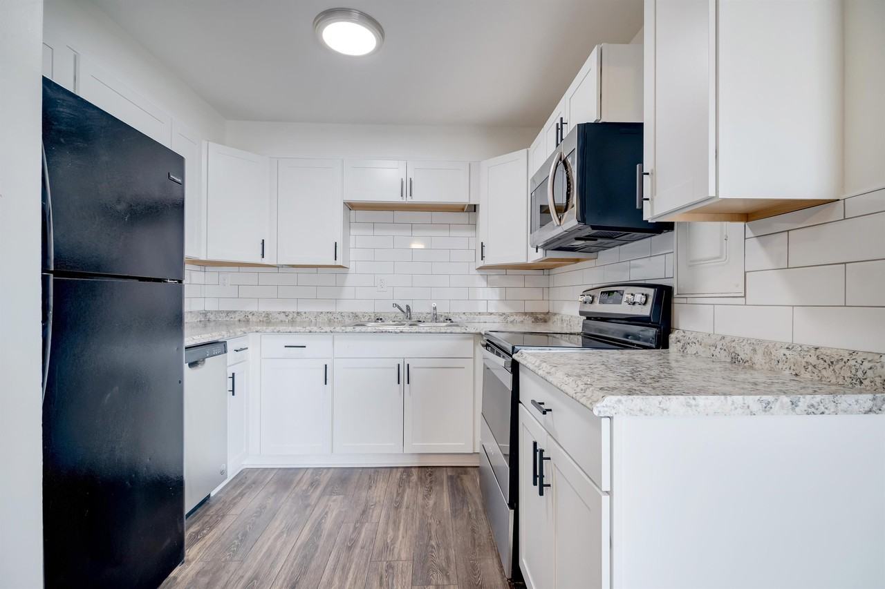 1026 Adams Avenue-2A - 1Unit 2A #1 - Photo 7 of 17