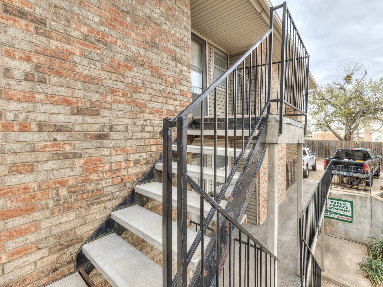 6728 N Meridian Ave #1 - Photo 5 of 48