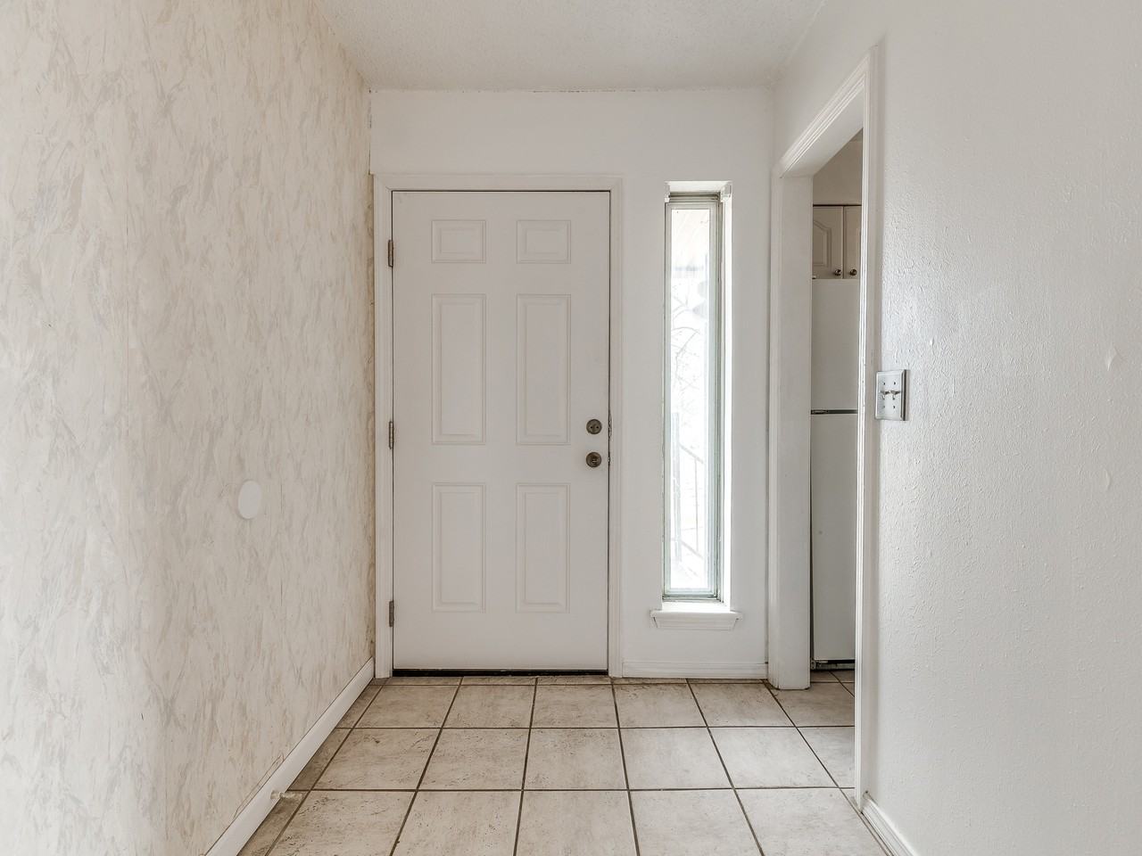 6728 N Meridian Ave #1 - Photo 7 of 48