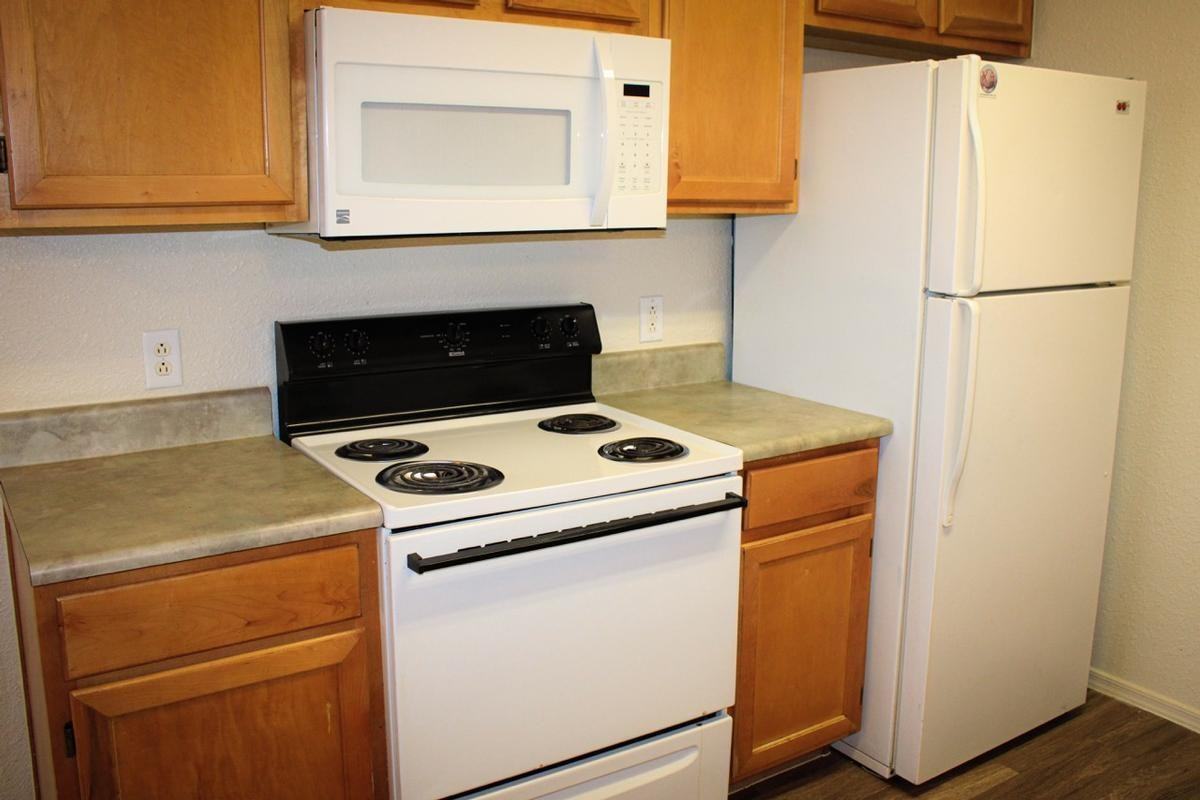 1856 Apache Drive - Photo 6 of 15