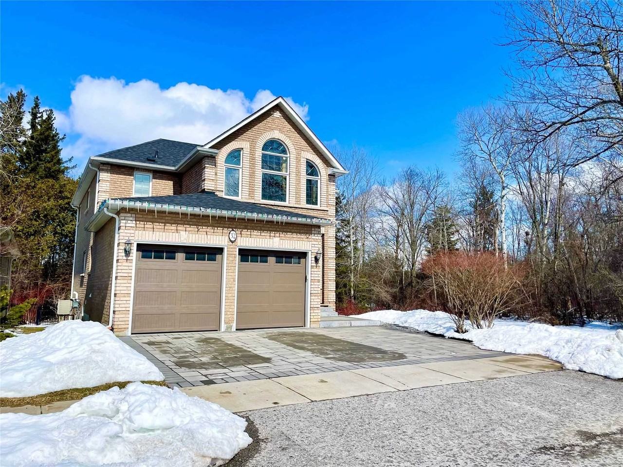 32 Headwater Crescent ## - Photo 2 of 6