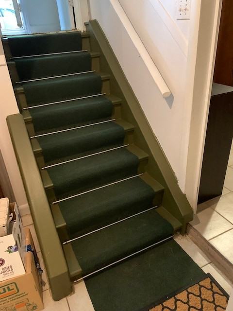 2066 Avenue Connaught #2066A - Photo 3 of 18