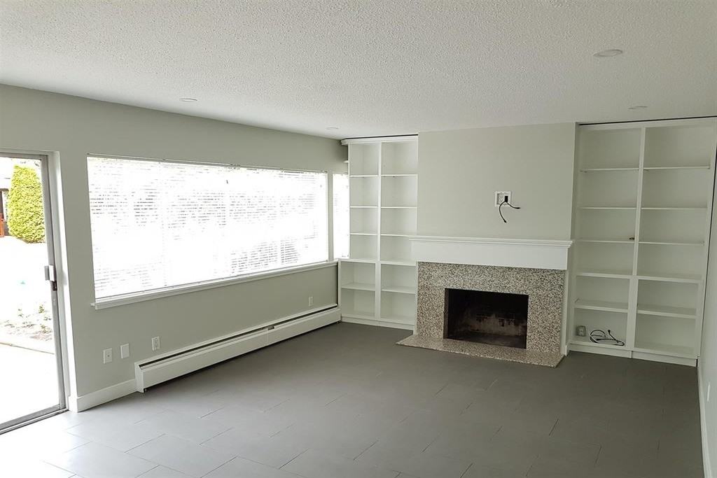 615 Westview Place - Photo 3 of 11