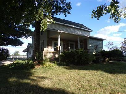 120 W Pearl Rd - Photo 2 of 19