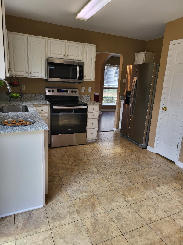 326 Whixley Ln - Photo 3 of 16