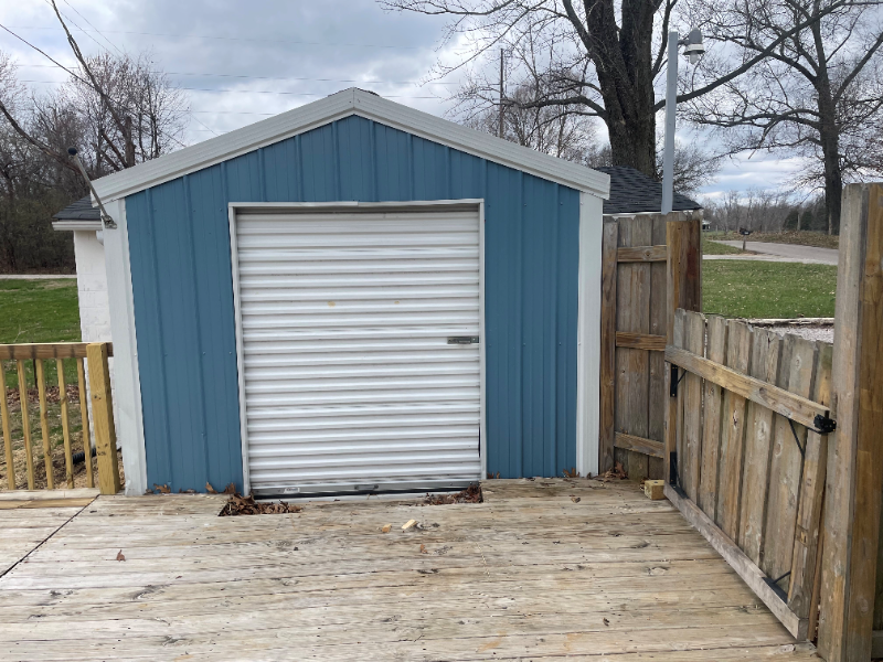 3303 Shumate Rd - Photo 2 of 10