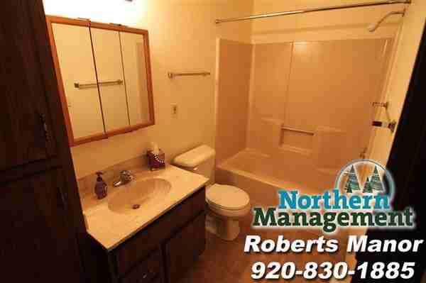 Roberts Manor Apartments - Photo 2 of 14