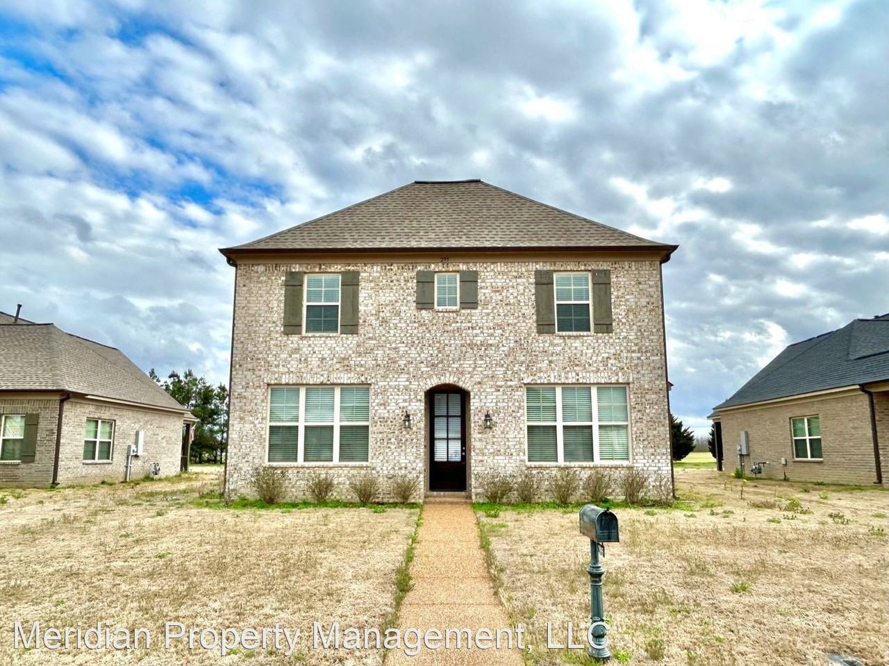 295 Azalea Dr - Photo 2 of 12