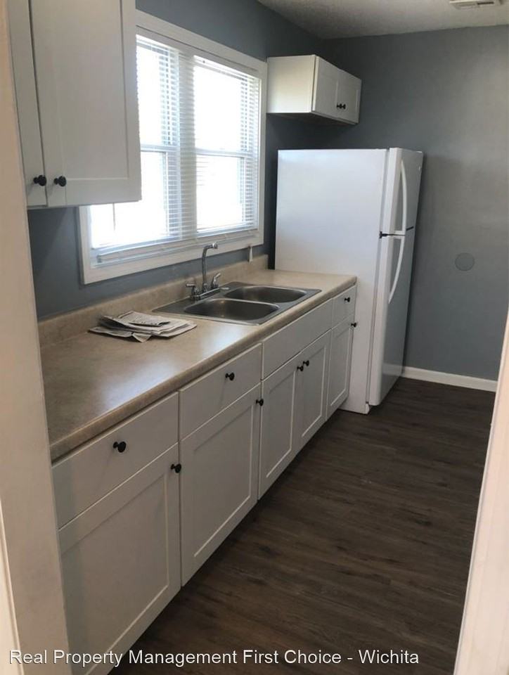 2210 N Minnesota St - Photo 2 of 14