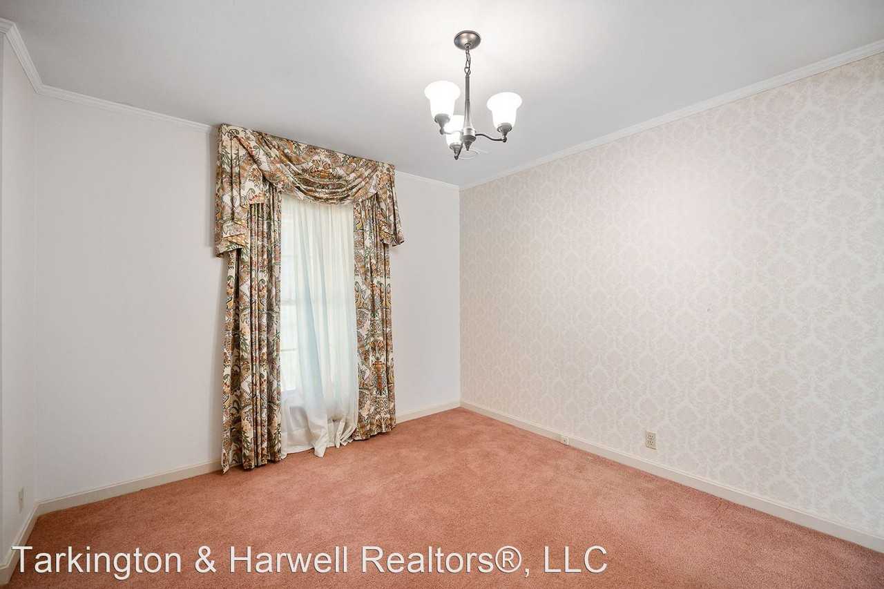 284 Hickory Ln - Photo 2 of 42