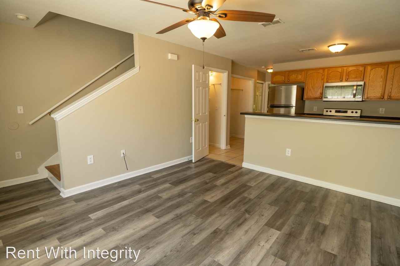 Hartsfield Triplex Apartments in Hartsfield Plantation, Tallahassee, FL