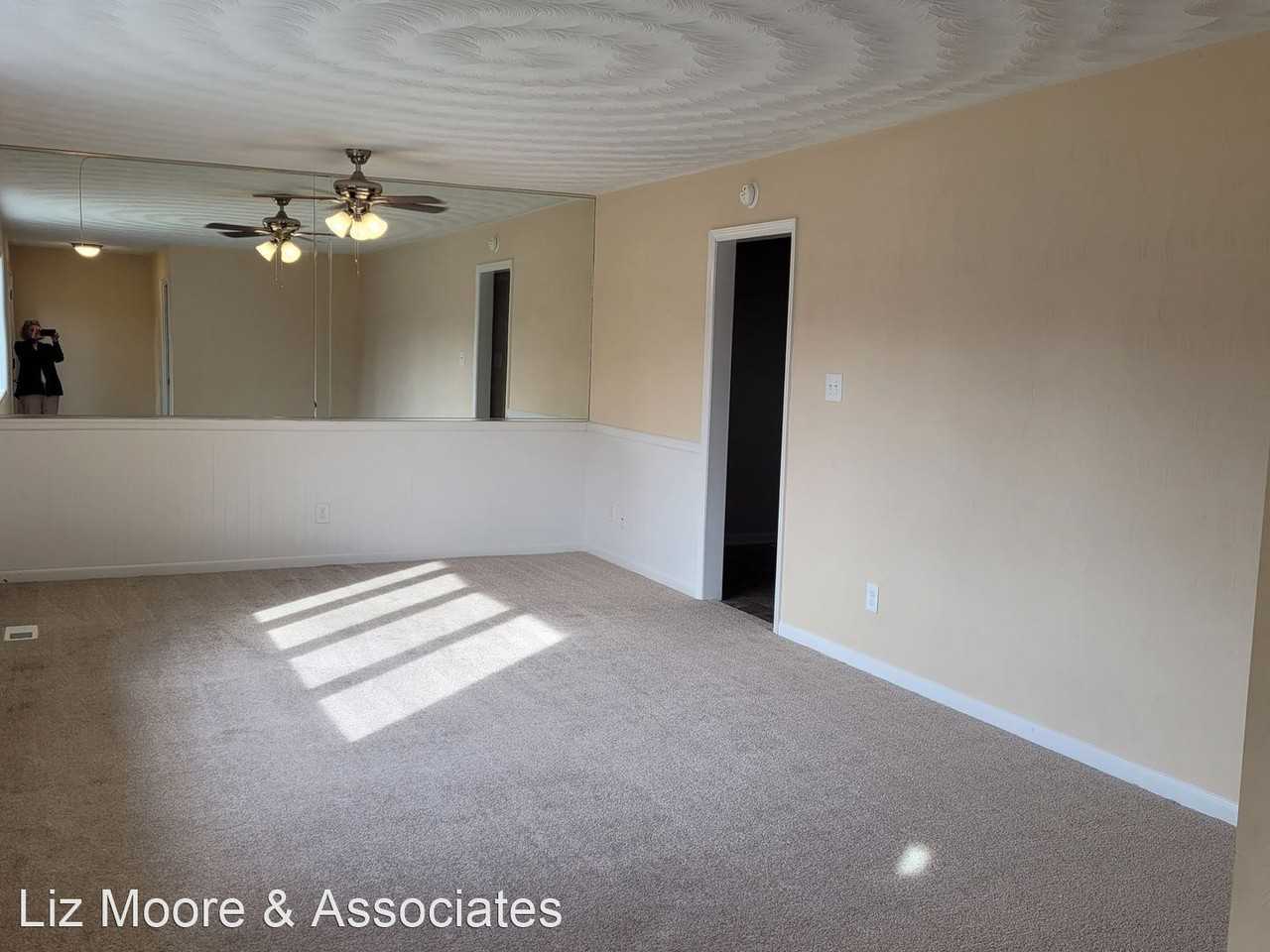 1117 29th St - Photo 3 of 24