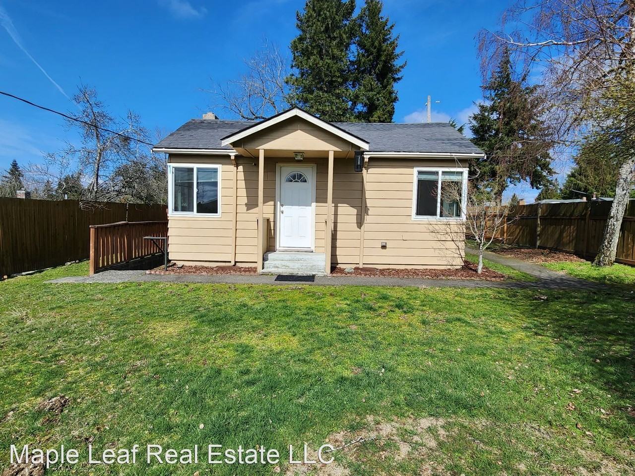 5920 S 118th St - Photo 3 of 23