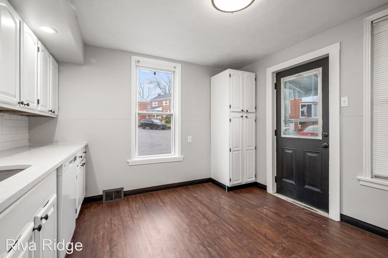 6 Terrace Ave - Photo 3 of 17