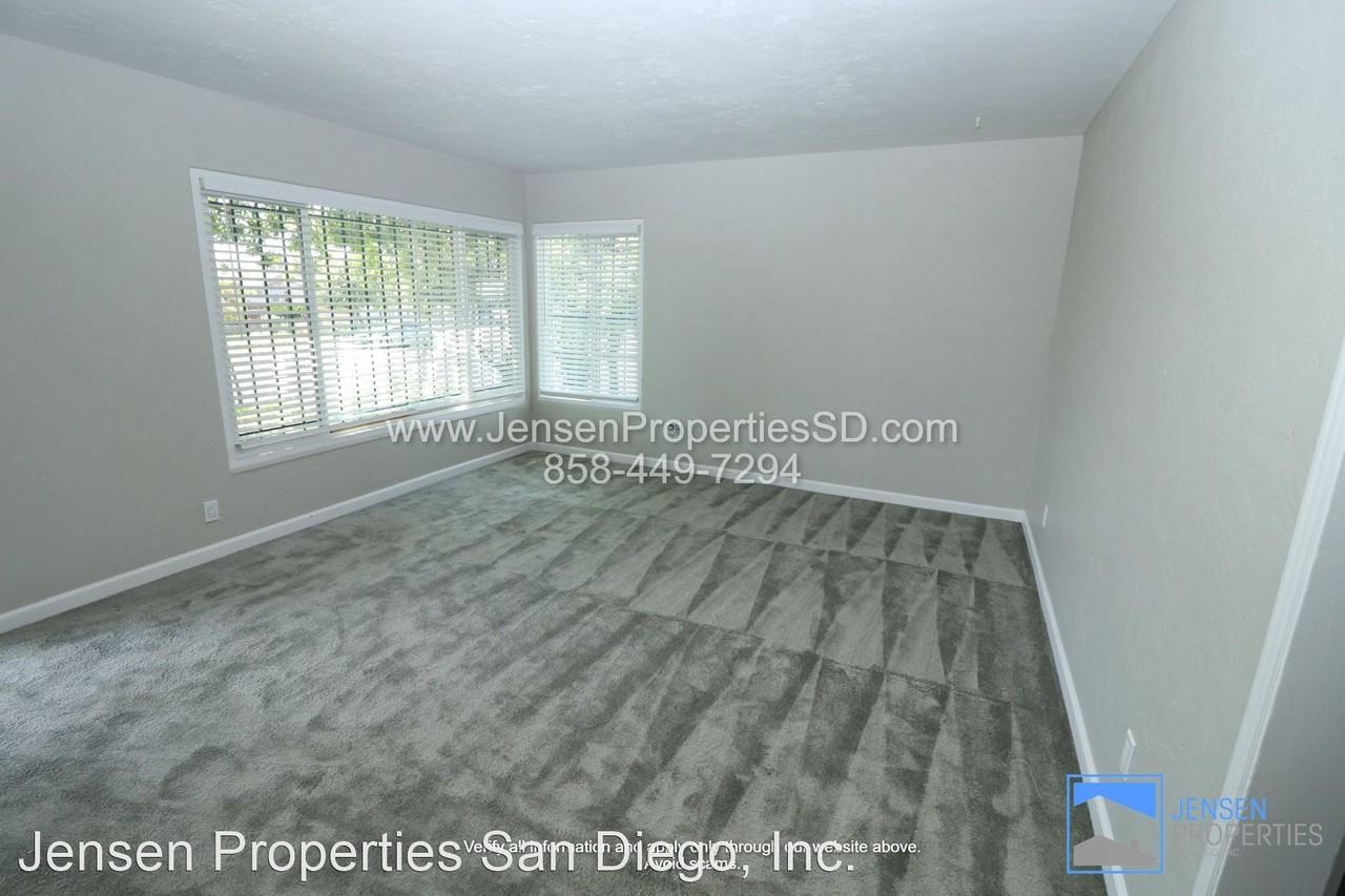 4650 Hilltop Dr - Photo 3 of 9