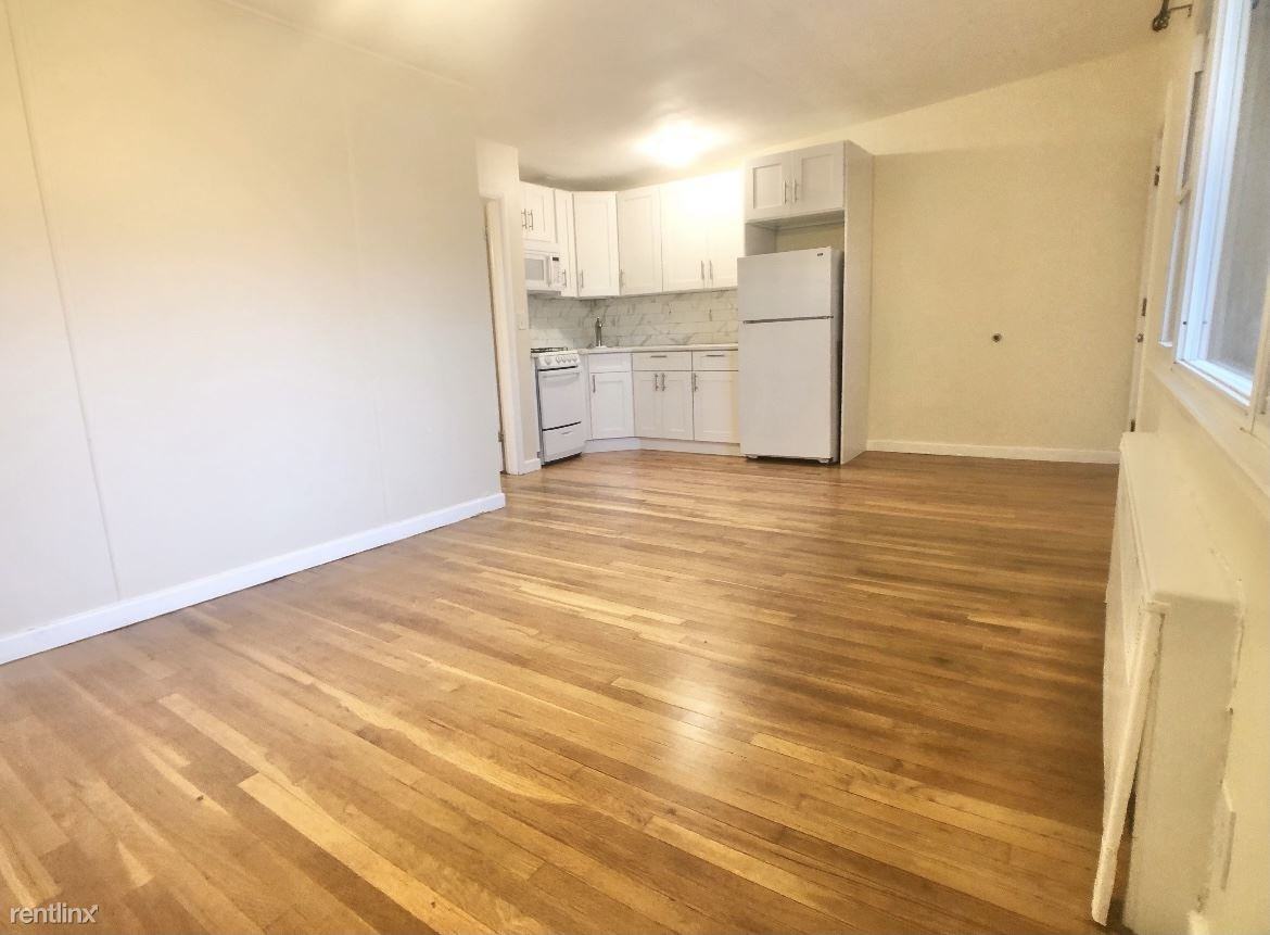 553 Palmer Ave - Photo 2 of 9