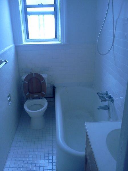 By 37th st, NY, 11105 - Photo 2 of 6