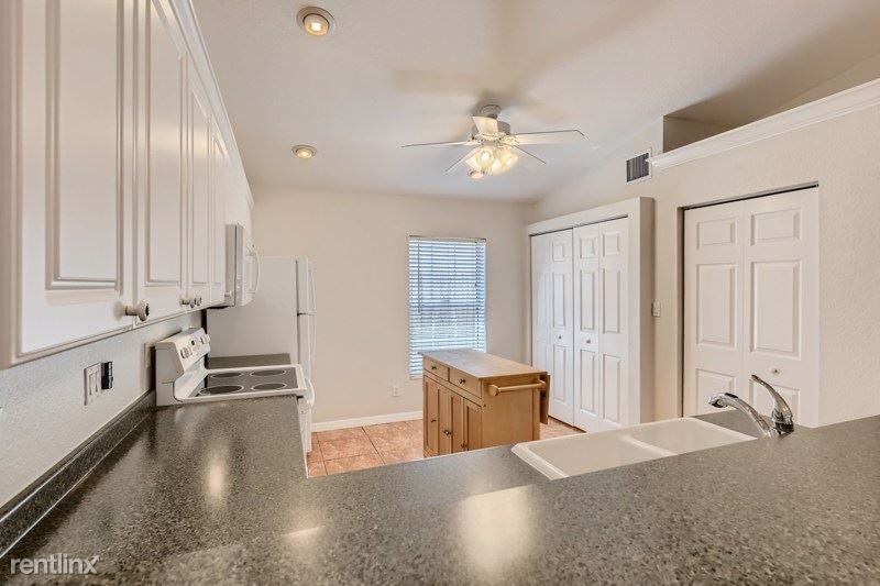 3311 46th St N - Photo 2 of 12