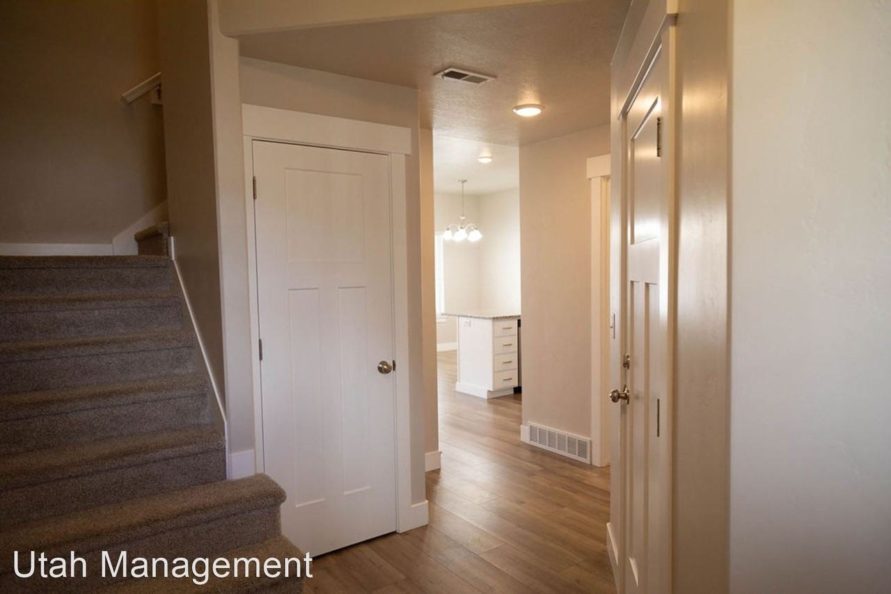 3338 S Kate Ln - Photo 2 of 23