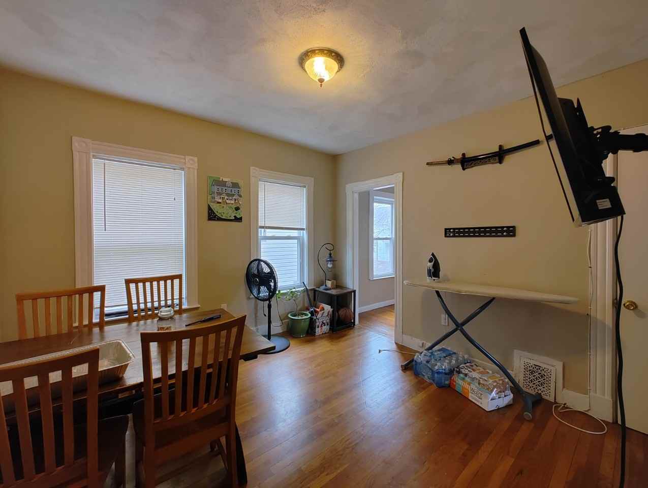 9 Medford St #2 - Photo 4 of 12