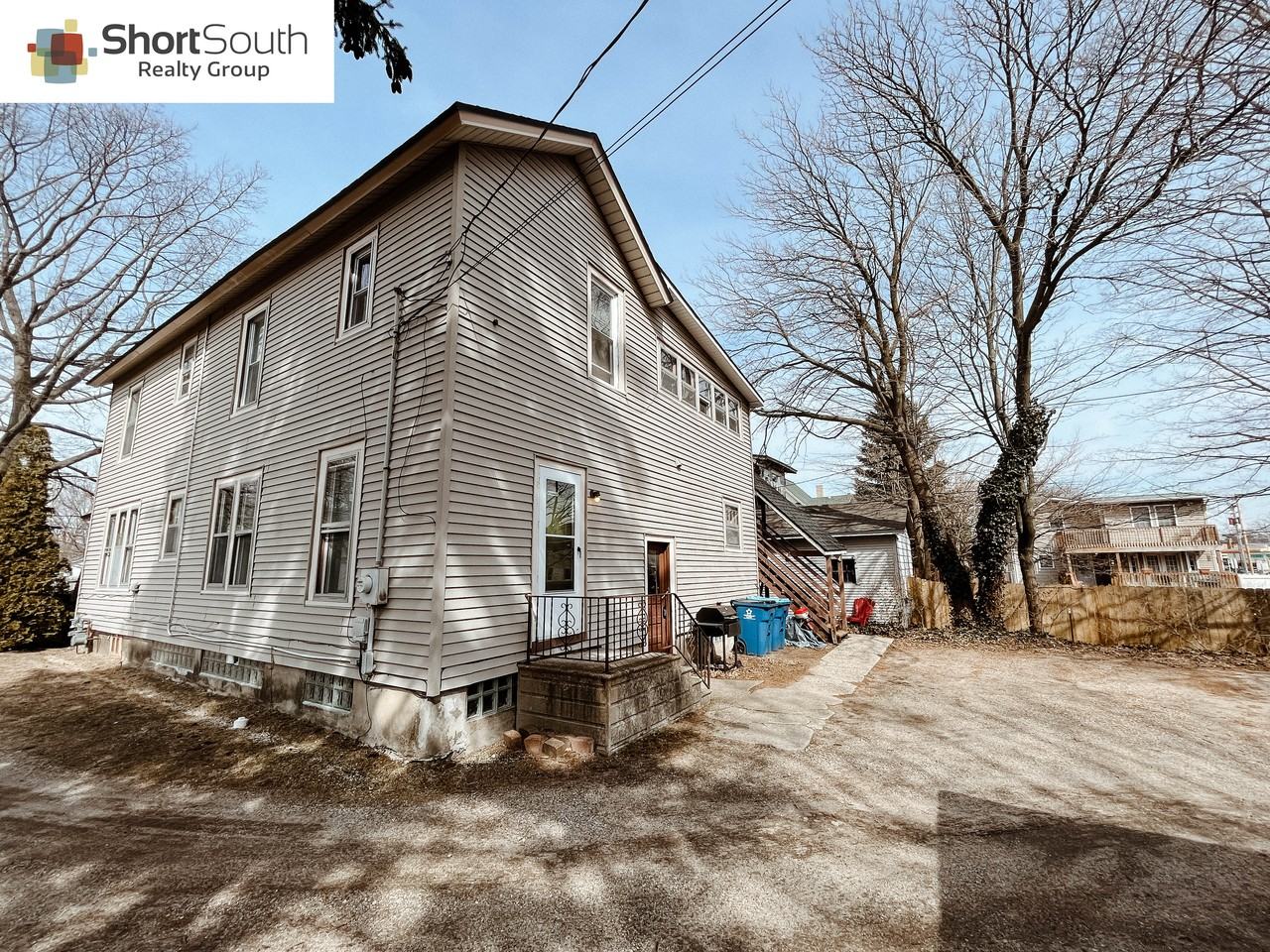 112 S 8Th St - Photo 3 of 7