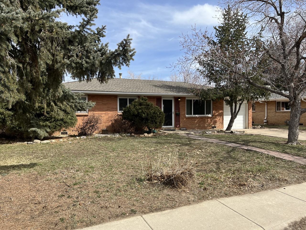 3605 Martin Dr - Photo 2 of 38