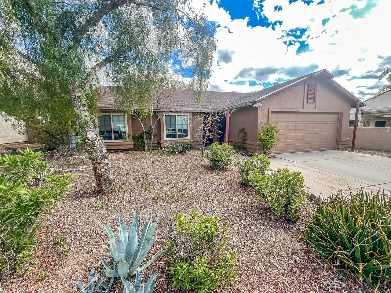 5067 W Nighthawk Way - Photo 3 of 30