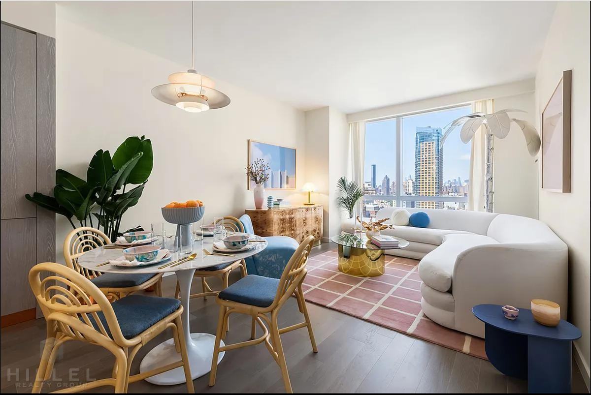 City Pt #15D - Photo 3 of 17