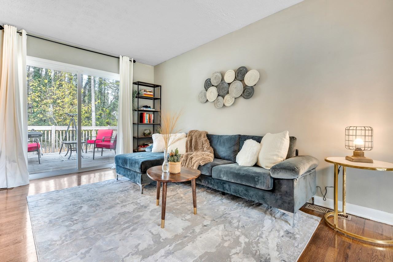 2042 Barberrie Ln #1 - Photo 2 of 9