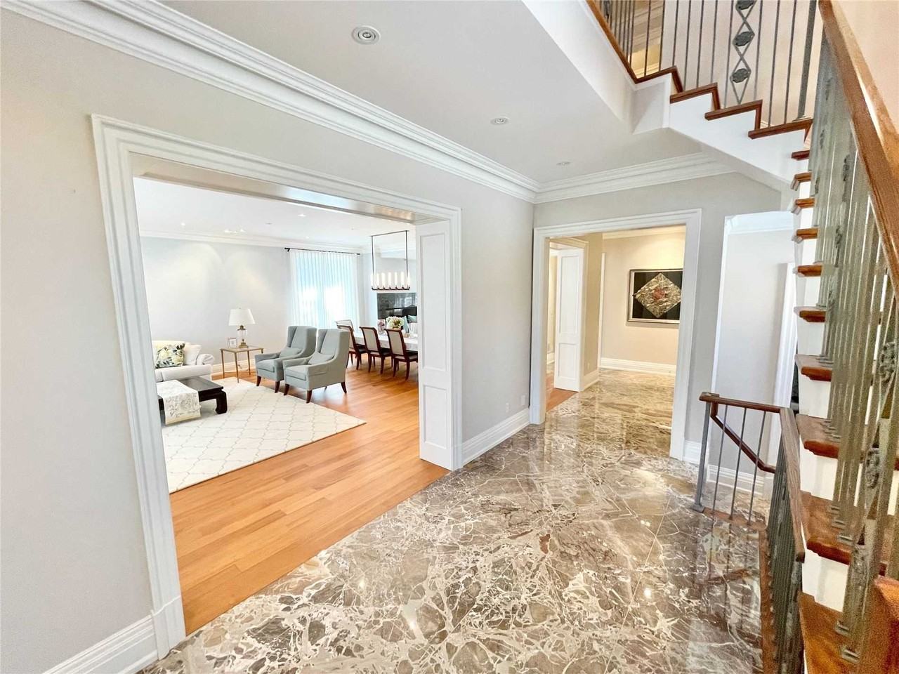 94 Inglewood Drive - Photo 3 of 24