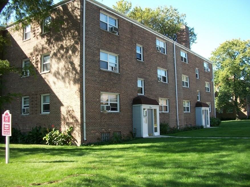 Chatham Grove - Photo 2 of 9