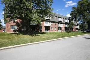 featured image of 908 Ridge Sq