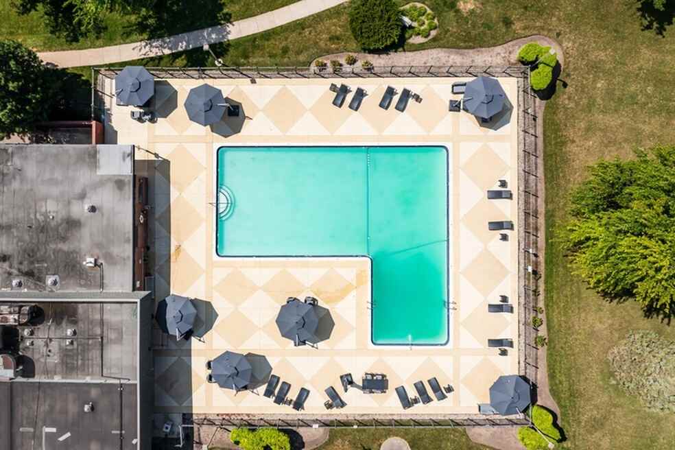 Terraces of Elk Grove - Photo 6 of 31