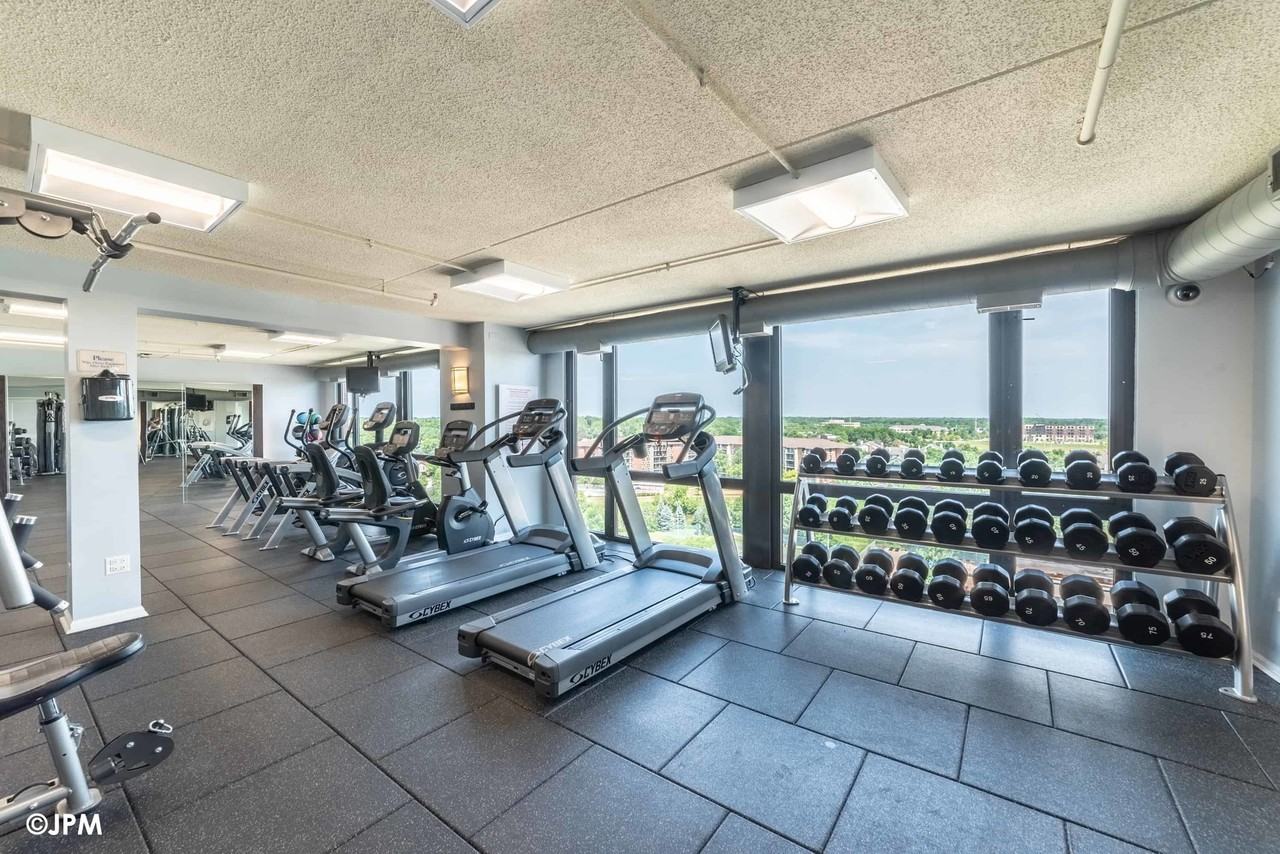 21 Kristin - Photo 6 of 15