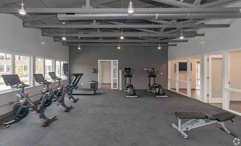 Mount Prospect Greens - Photo 5 of 39