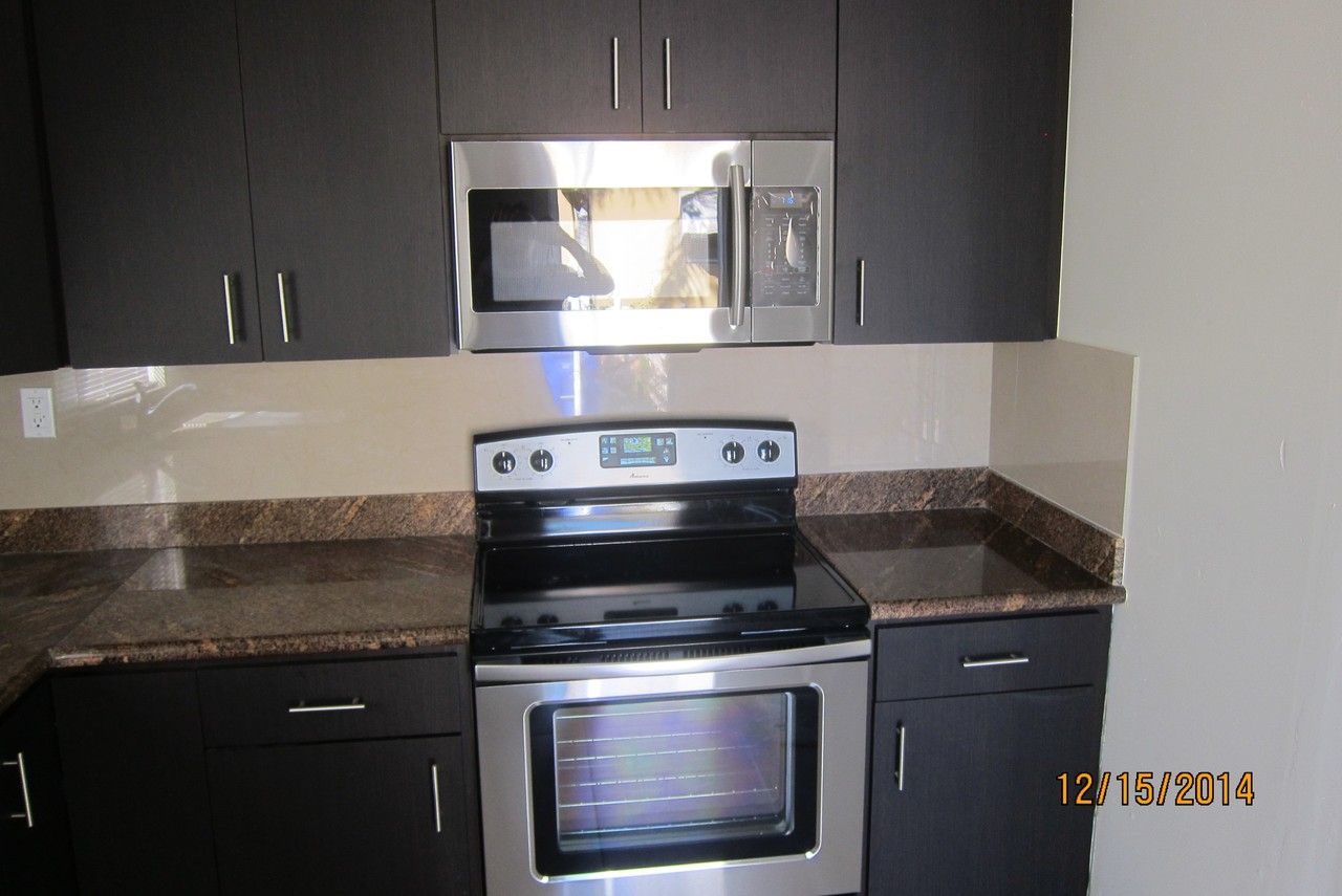 3701 Southwest 48th Avenue - Photo 2 of 24