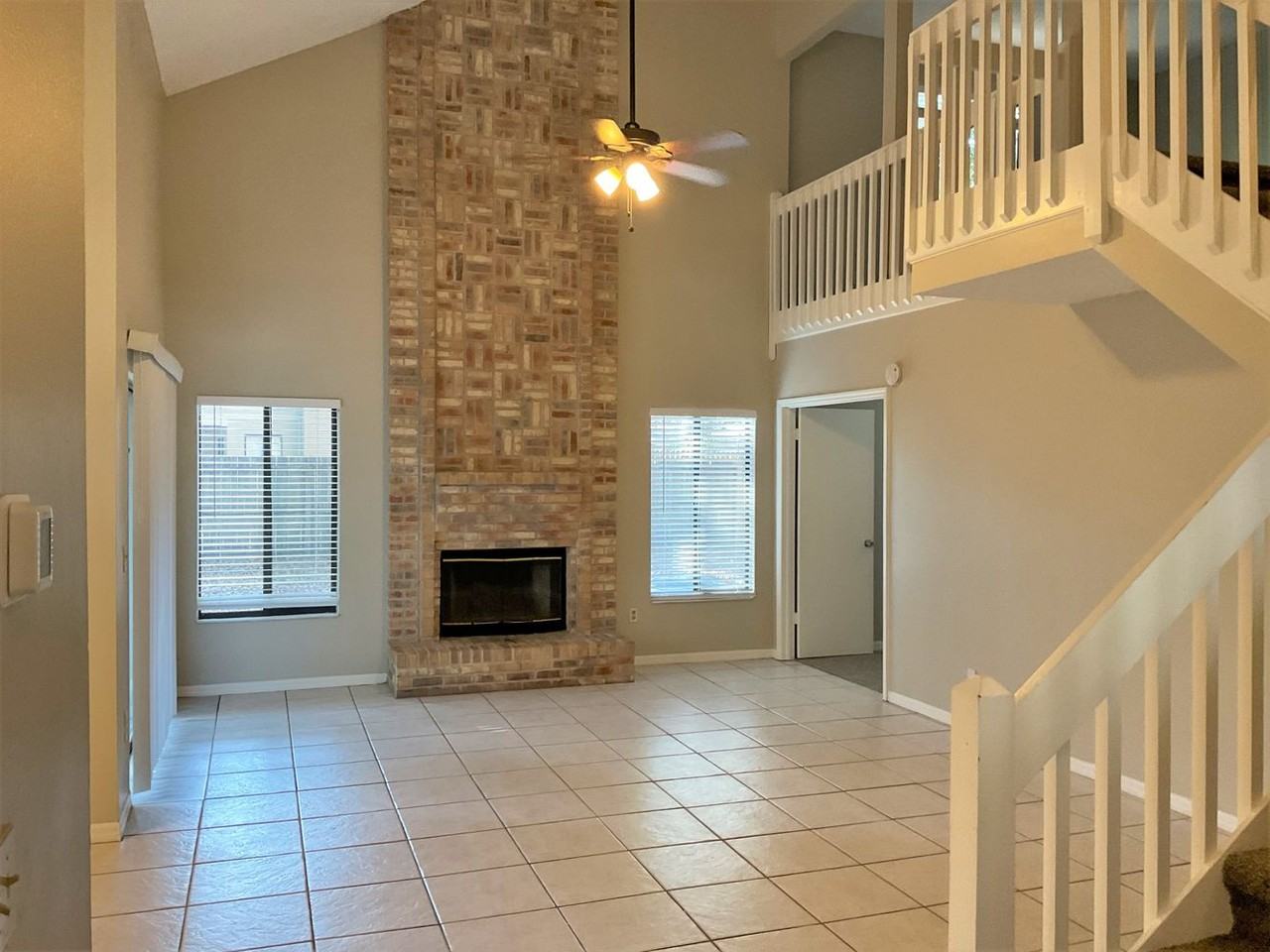 1531 Weaver Dr - Photo 2 of 14