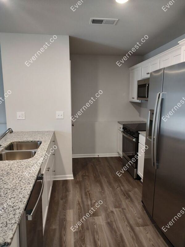 3930 Park Ave - Photo 3 of 37
