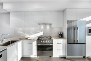 featured image of 4292 Wolf Way