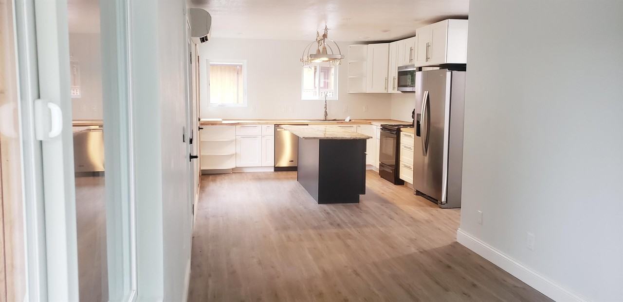 106 Bear Cove 1 - B #B - Photo 4 of 37