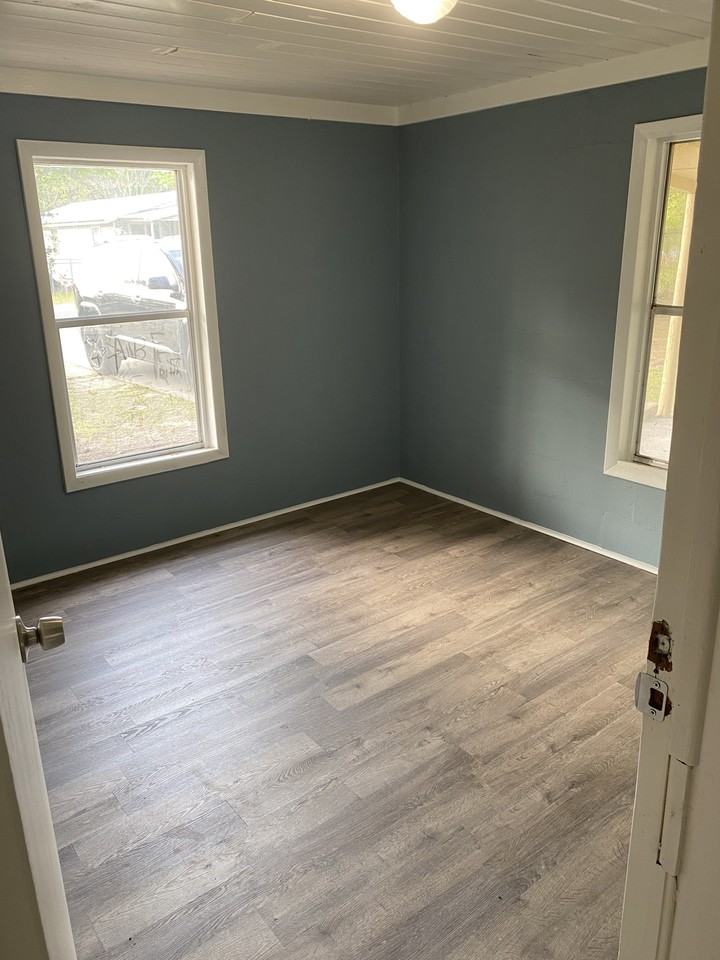 413 S Oak St - Photo 3 of 7