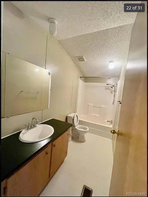 109 S Cedar Ave #1 - Photo 3 of 7