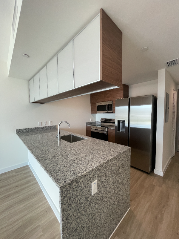 2220 Ne 2nd Ave #20